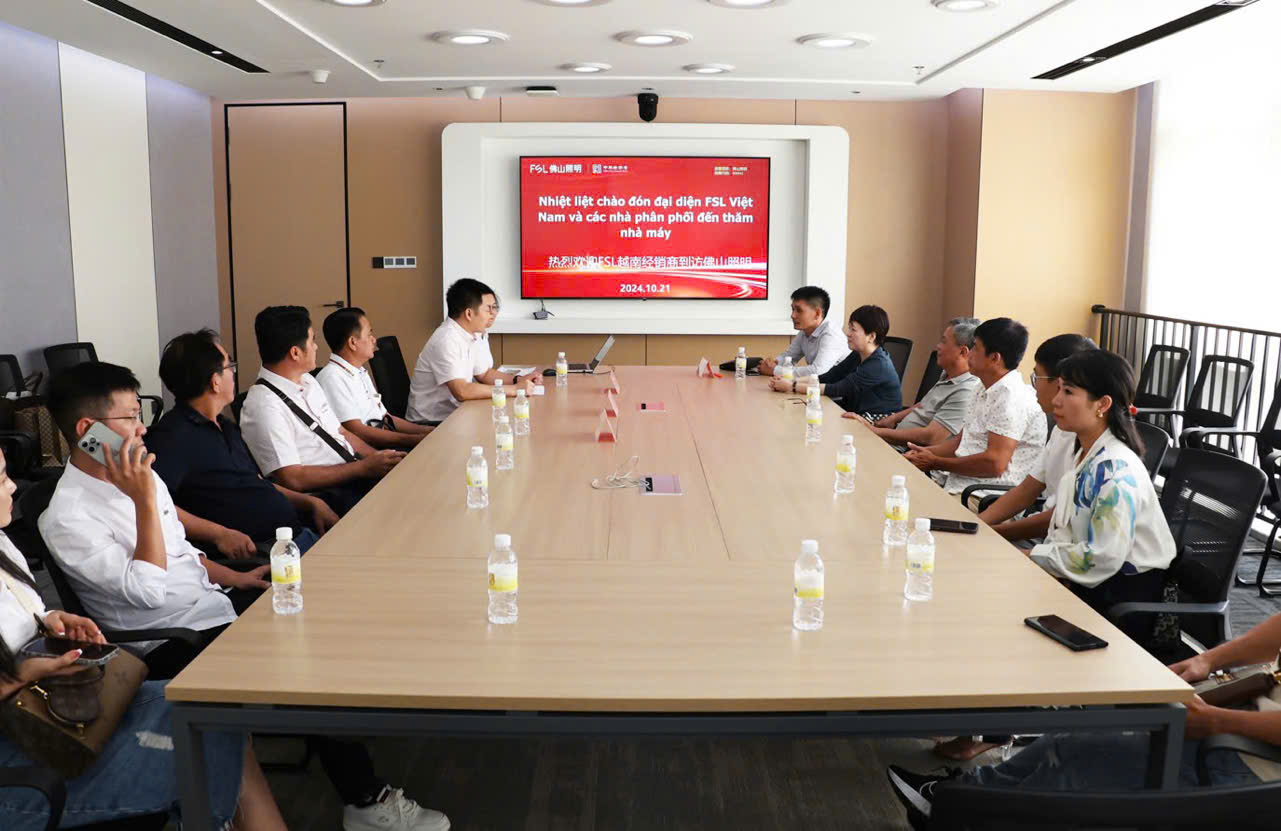 Thăm quan nhà máy FSL của PoLi